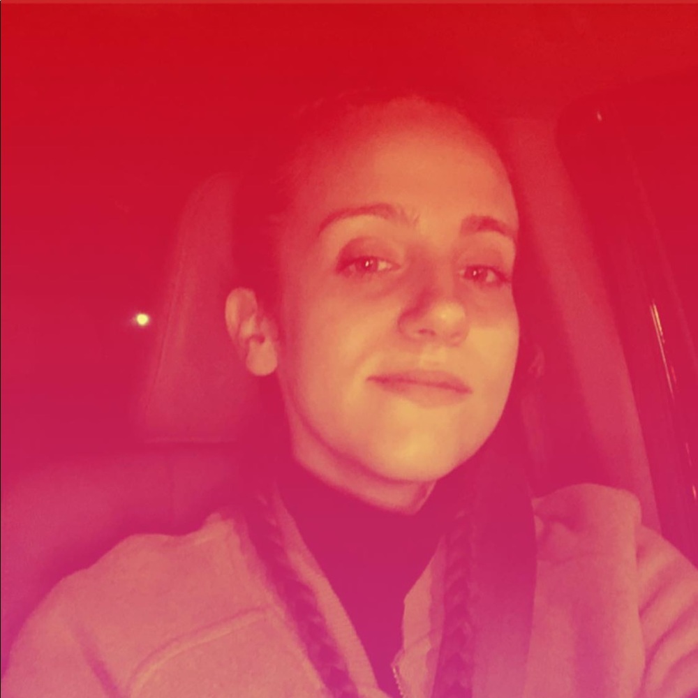 Meet your Posher, Jade